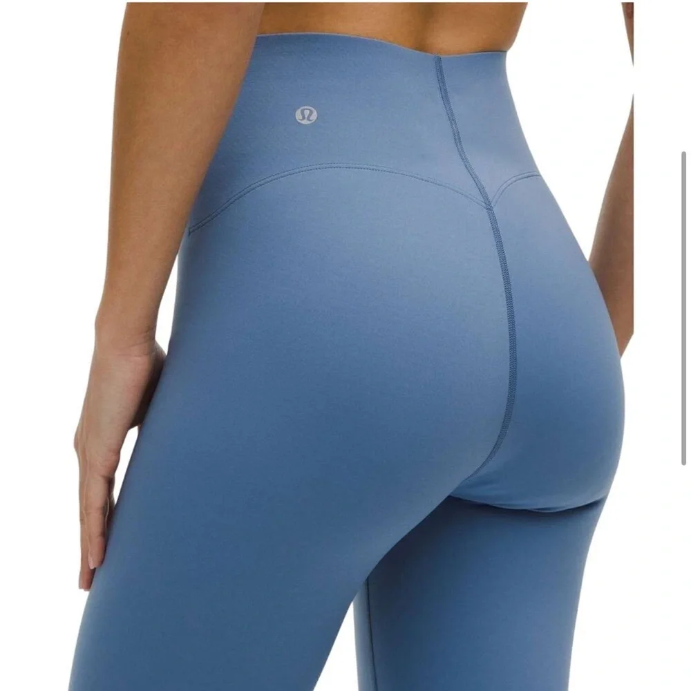 Lululemon Glow Up Super-High-Rise Tight 28" Washed Denim Women's Size 6 - Picture 3 of 6
